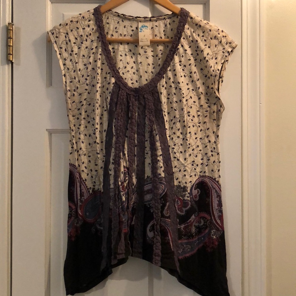 Anthropologie patterned shirt